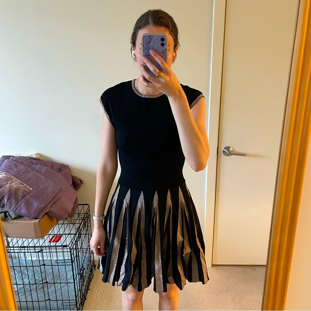 Ted Baker - Elegant Black and Gold Women's Dress